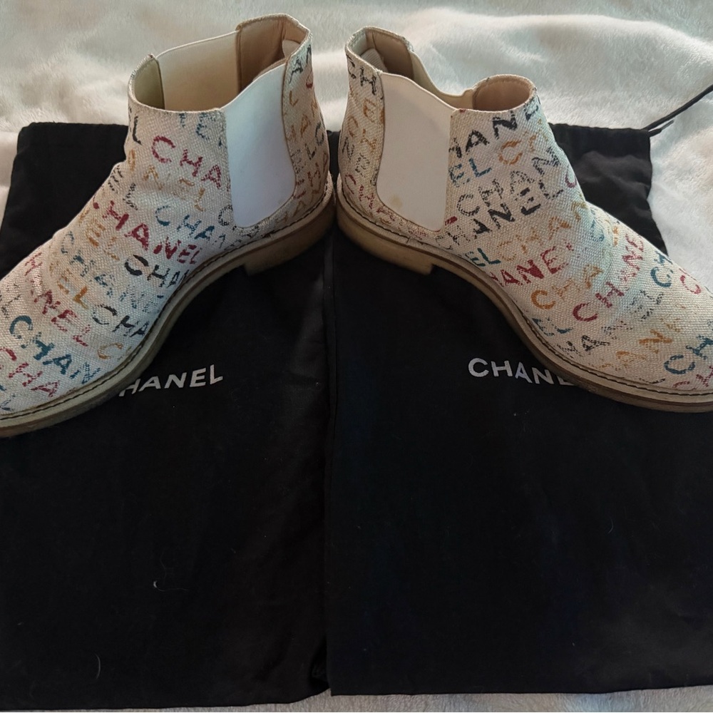 sent to The Real Real ---CHANEL Graffiti Chelsea Flat Ankle Boots SIZE 38.